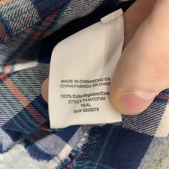 Thread Supply Plaid Red White Blue Button Up Cropped Shirt Size XL Women’s - Picture 12 of 13